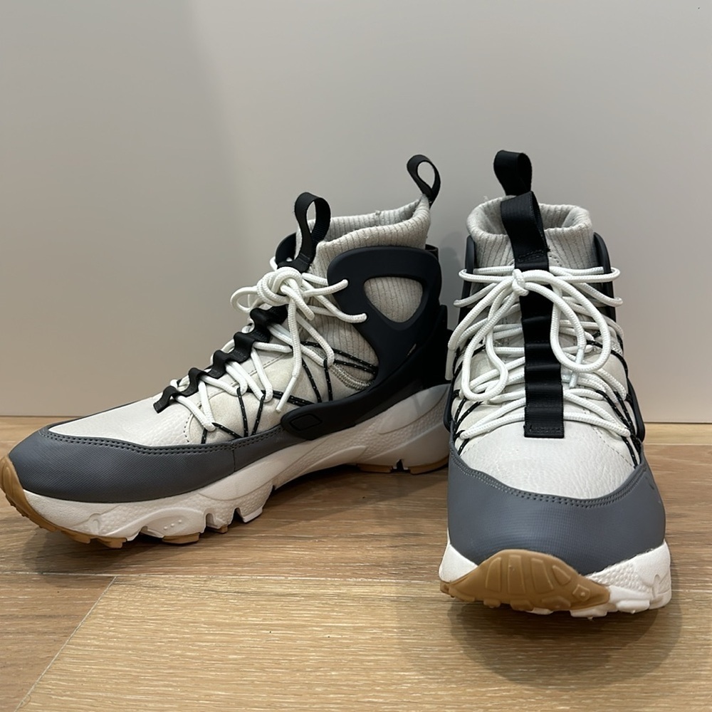 NIKE AIR FOOTSCAPE MID UTILITY Basketball Hi Top Shoes Bone Womens Size 10 - Picture 4 of 11